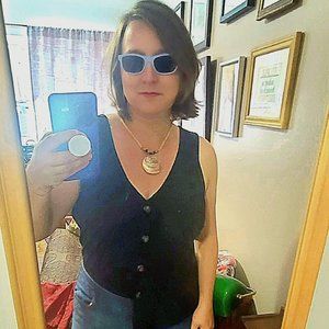 Meet your Posher, Dana